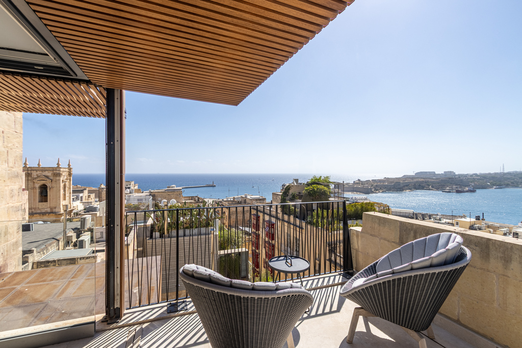 Valletta-property-in-malta-for-foreigners-christies-malta